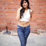 AAYUSHI MALIK hot navel pics
